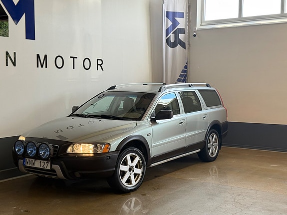 Volvo XC70 4 of 15