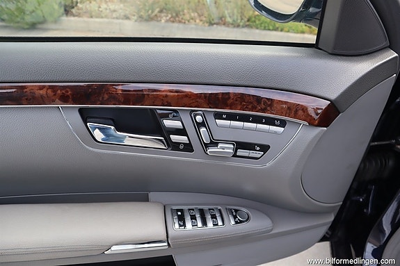 Mercedes-Benz S500 14 of 27
