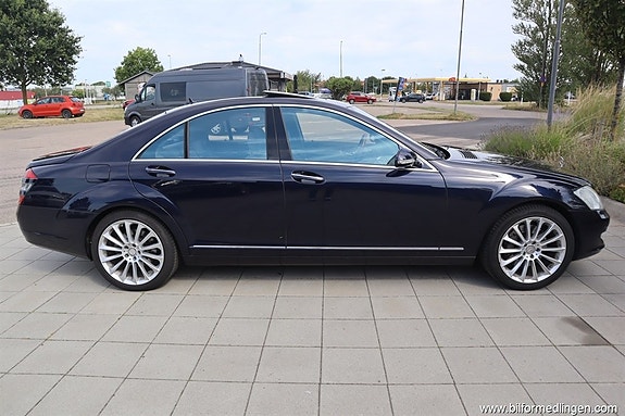 Mercedes-Benz S500 7 of 27