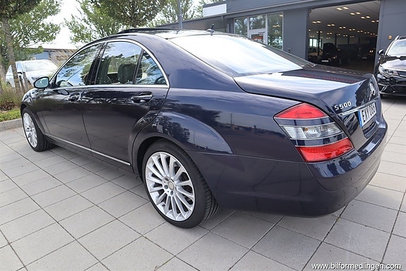 Mercedes-Benz S500 9 of 27