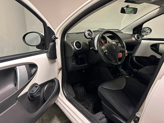 Peugeot 107 9 of 17