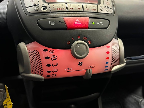 Peugeot 107 13 of 17