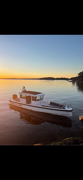 AXOPAR 28 AC CABIN MED 300HK, AUTOPILOT, RADAR, 12” 3 of 7