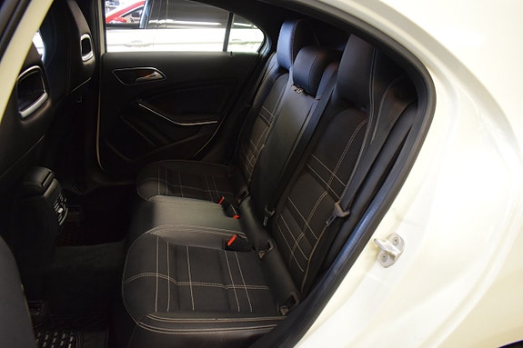 Mercedes-Benz A180 9 of 14