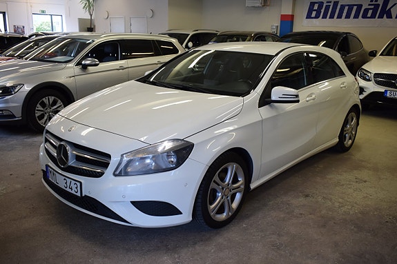 Mercedes-Benz A180 3 of 14