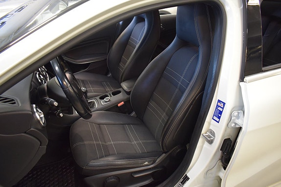 Mercedes-Benz A180 8 of 14