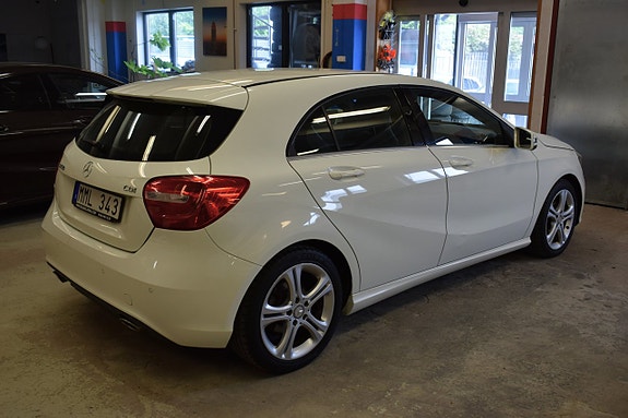 Mercedes-Benz A180 5 of 14