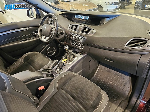 Renault Scenic XMod 10 of 19