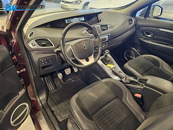 Renault Scenic XMod 13 of 19