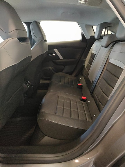 Citroen C4 4 of 12