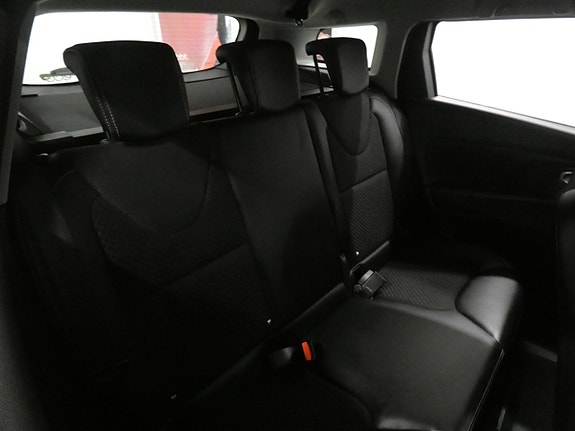 Renault Clio 15 of 16