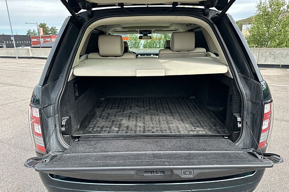 Land Rover Range Rover 14 of 30