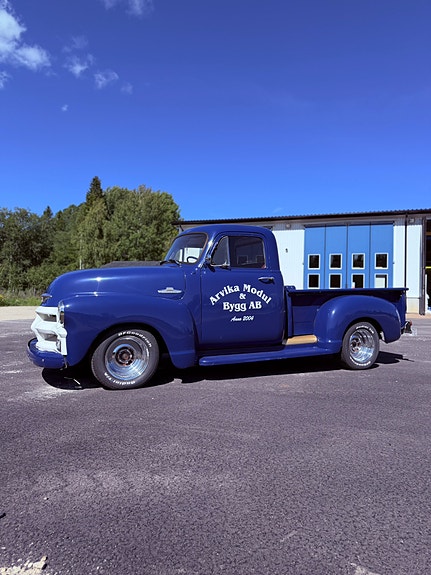 Chevrolet 3100 2 of 6