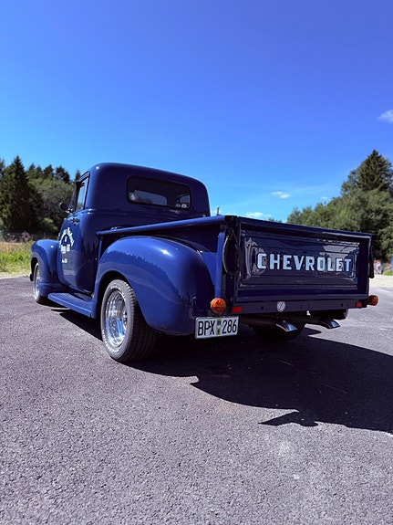 Chevrolet 3100 4 of 6