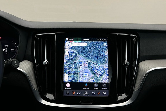 Volvo V60 8 of 26