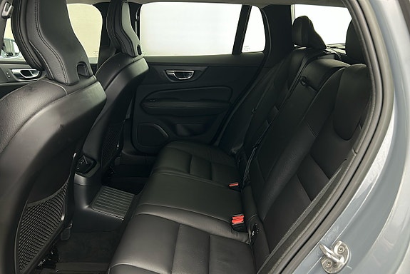 Volvo V60 13 of 26