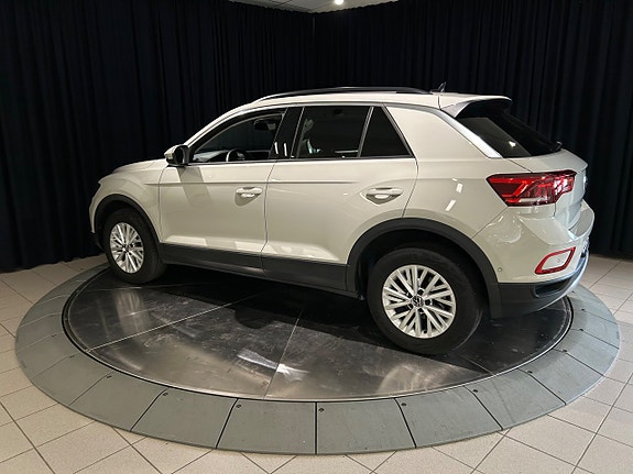 Volkswagen T-Roc 5 of 22