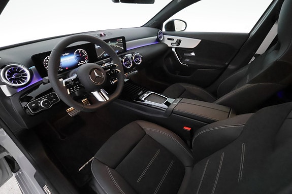Mercedes-Benz A 250 e 12 of 26