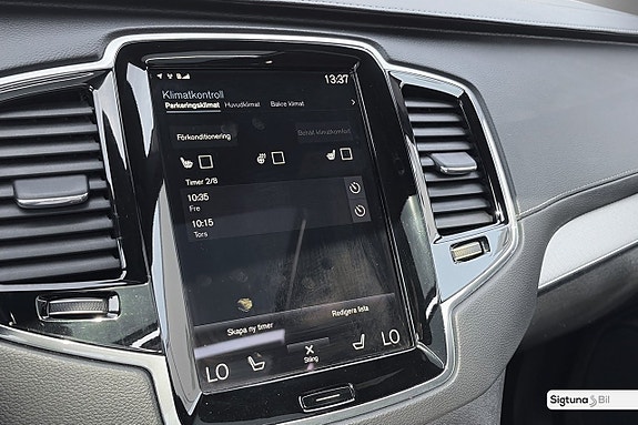 Volvo XC90 29 of 30