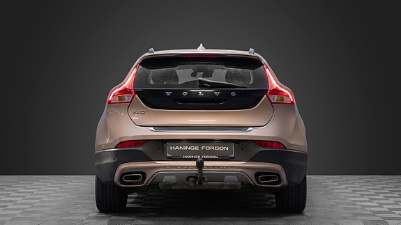 Volvo V40 Cross Country 5 of 17