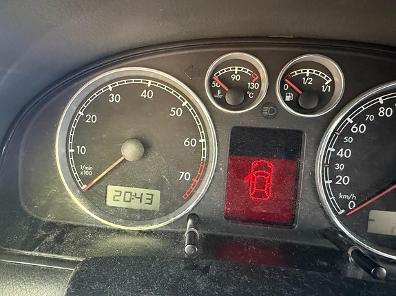 Volkswagen Passat 7 of 9