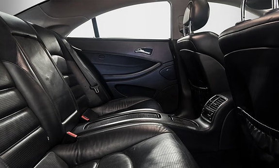 Mercedes-Benz CLS55 12 of 12