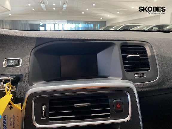 Volvo S60 13 of 16