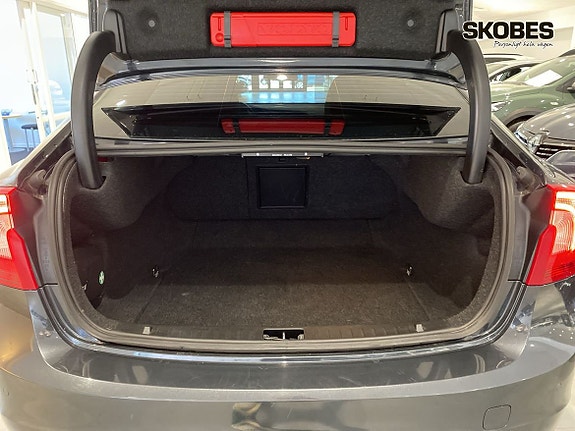 Volvo S60 15 of 16