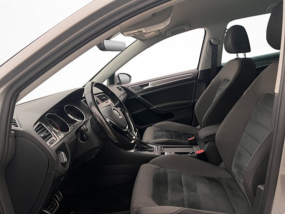 Volkswagen Golf Alltrack 12 of 29