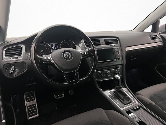 Volkswagen Golf Alltrack 13 of 29