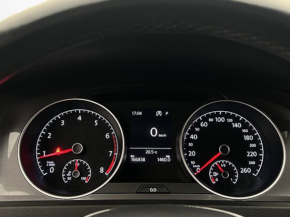 Volkswagen Golf Alltrack 16 of 29