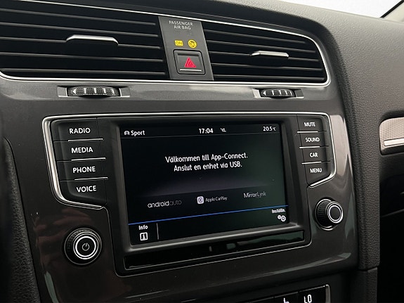 Volkswagen Golf Alltrack 19 of 29