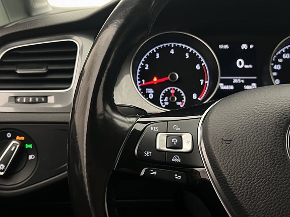 Volkswagen Golf Alltrack 15 of 29