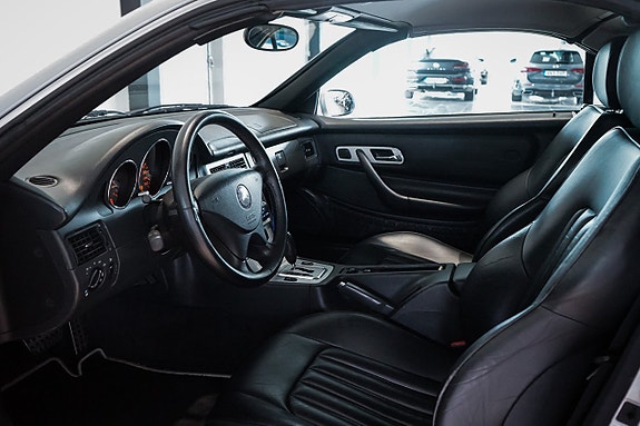 Mercedes-Benz SLK200 21 of 26