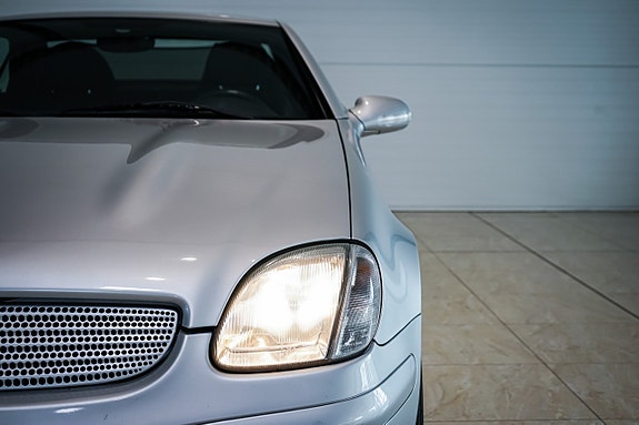 Mercedes-Benz SLK200 25 of 26