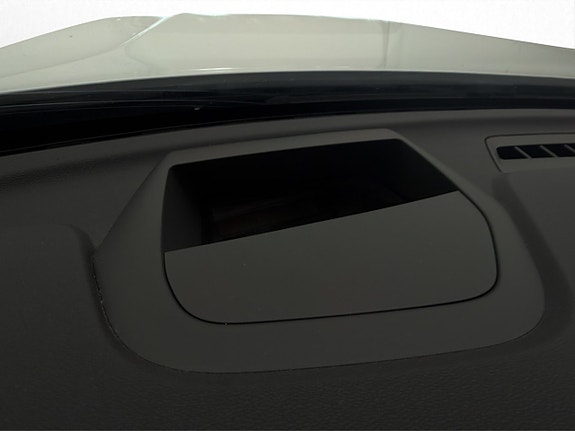 Volvo XC60 15 of 30