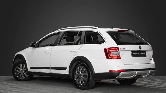 Skoda Octavia Scout 6 of 20