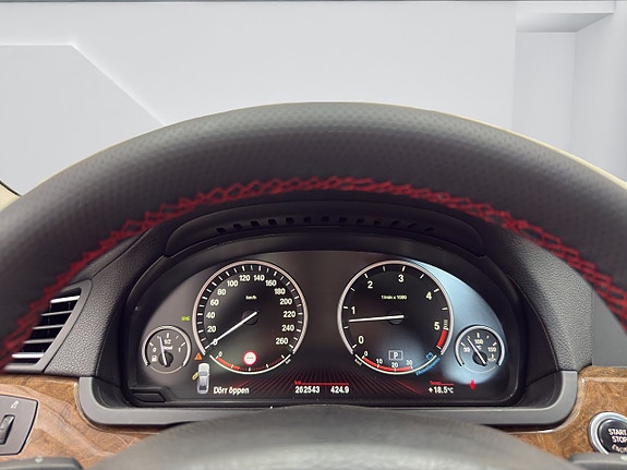 BMW 740d 13 of 17