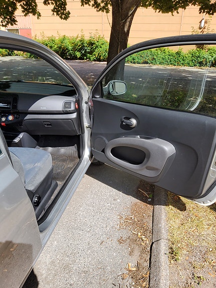 Nissan Micra 8 of 12