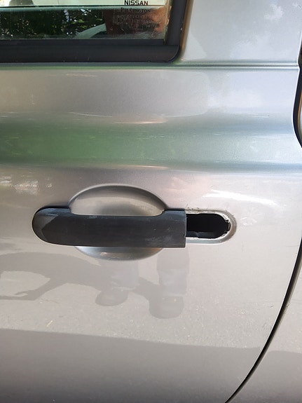 Nissan Micra 4 of 12