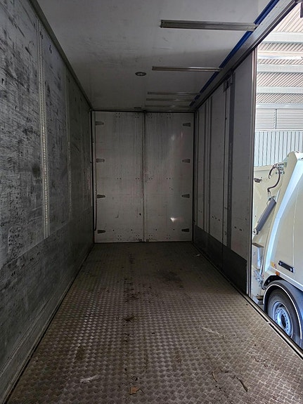 Volvo FH500 6x2 10 of 16