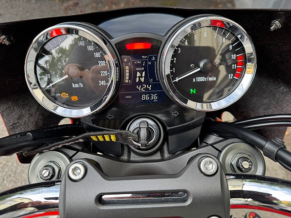 Kawasaki Z900RS 50-year anniversary edition 15 of 22