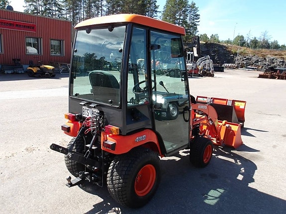 Kubota BX 2350D 4 of 7