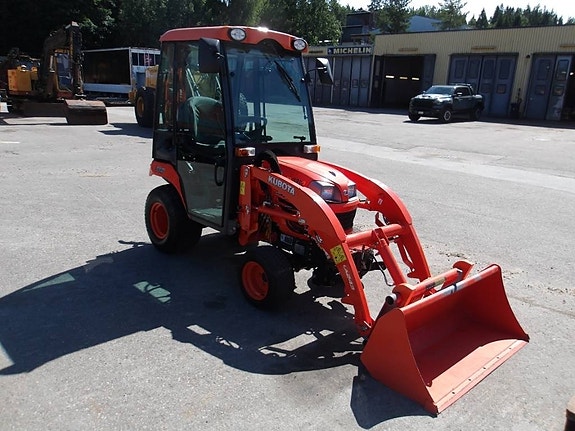 Kubota BX 2350D 3 of 7