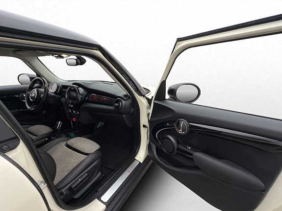 MINI Cooper S 24 of 30