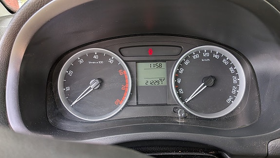Skoda Roomster 4 of 6