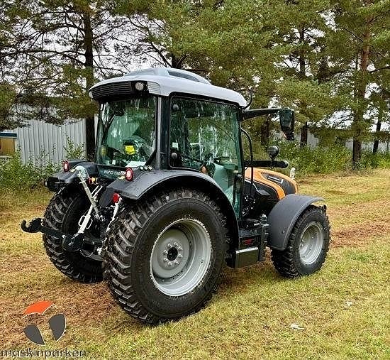Deutz-Fahr 5075D GS Cityline 3 of 4