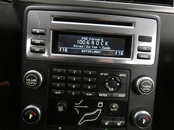 Volvo V70 9 of 16