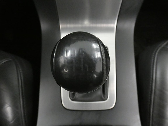 Volvo V70 11 of 16