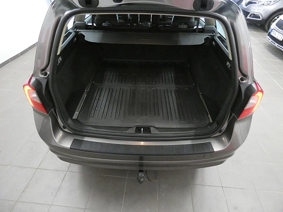 Volvo V70 16 of 16